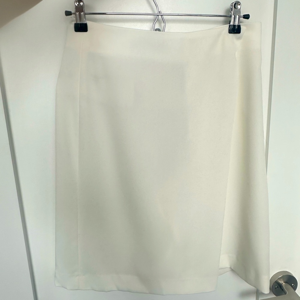 White skort